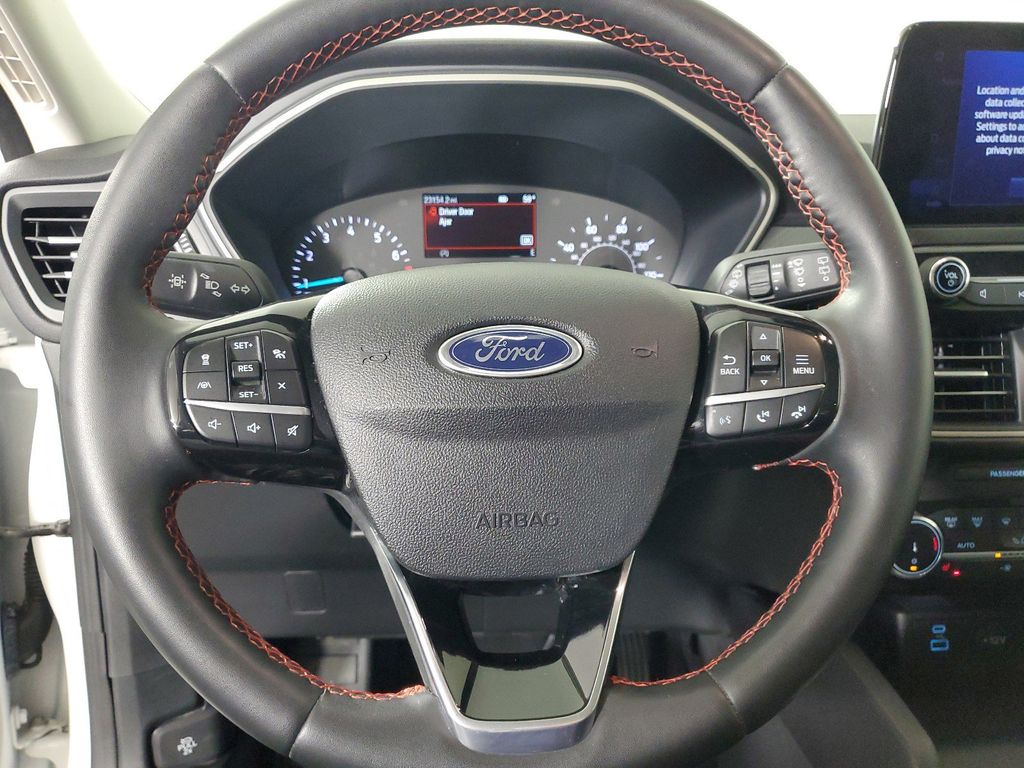 2022 Ford Escape SEL 23