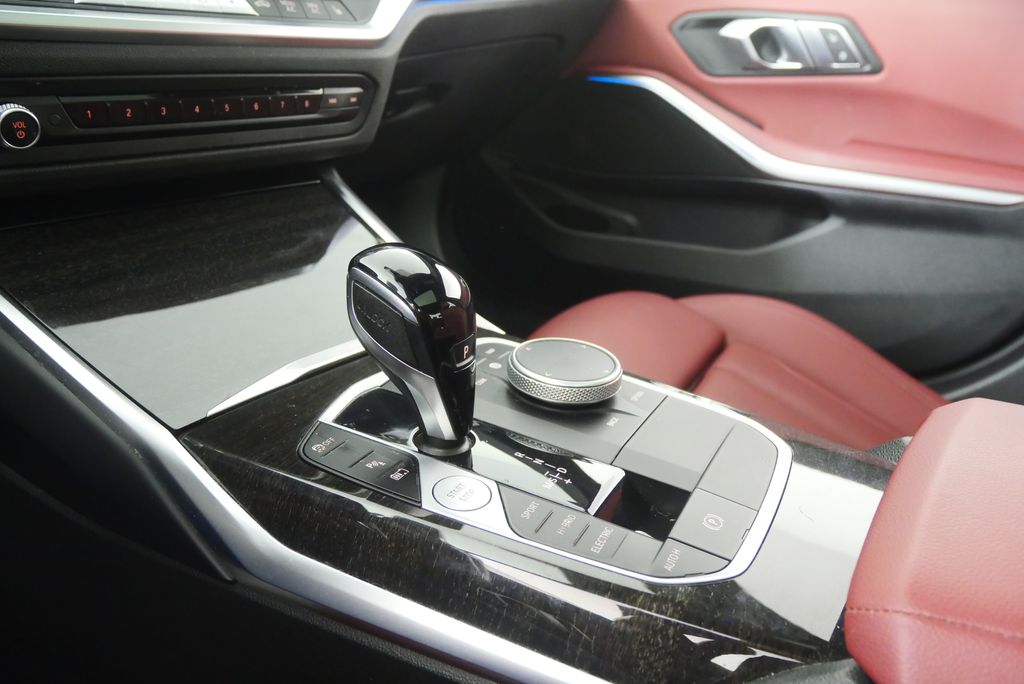 Thumbnail: 2022 BMW 3 Series - 20