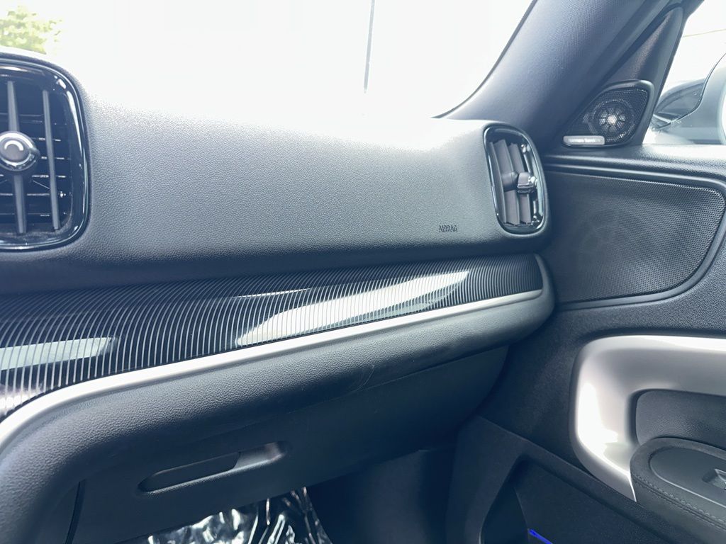 Thumbnail: 2023 MINI Cooper Countryman - 21