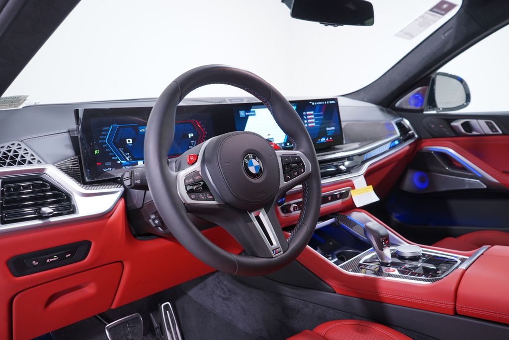 2025 BMW X6 M 6