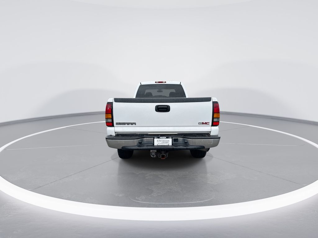 2004 GMC Sierra 2500HD SLE - 6