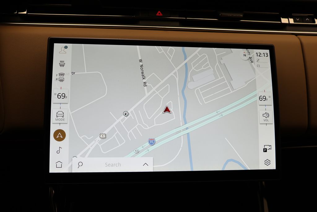 Thumbnail: 2026 Land Rover Range Rover Sport - 24