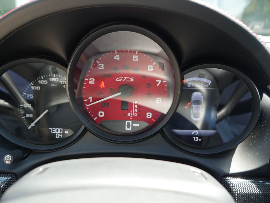 Thumbnail: 2016 Porsche Cayman - 24