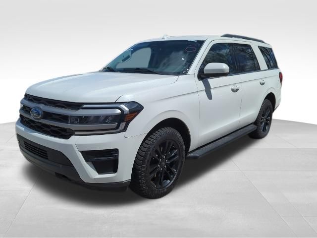 White Metallic 2022 Ford Expedition SUV / Crossover Four-Wheel Drive Automatic