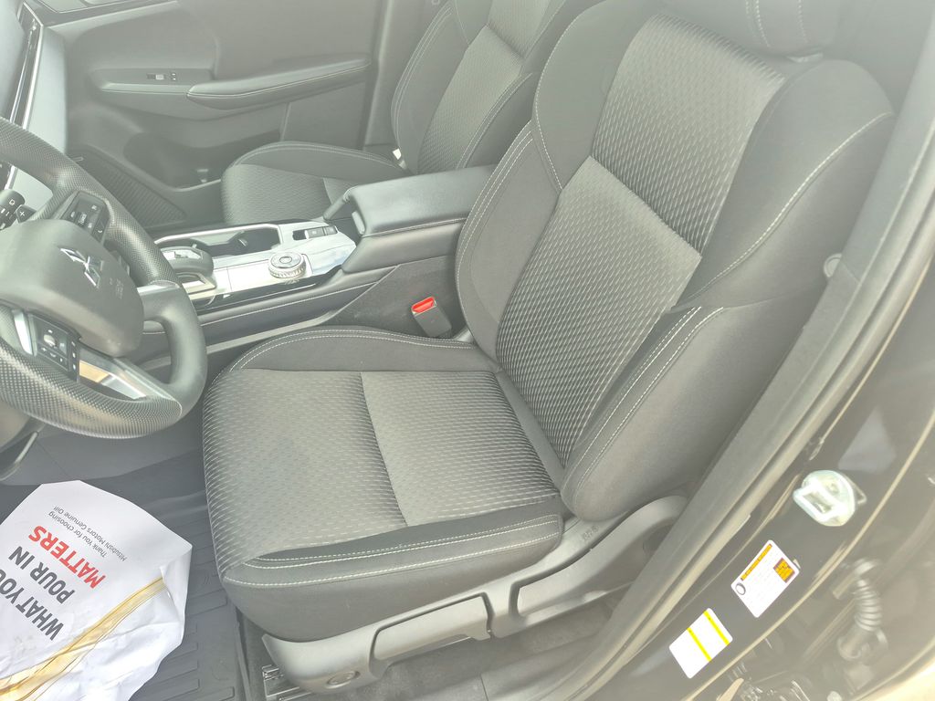 2025 Mitsubishi Outlander ES Black at Emmons Autoplex