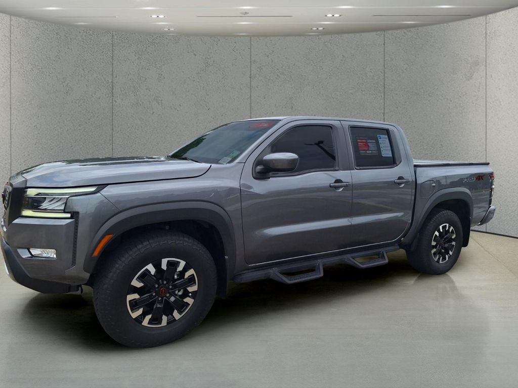 2024 Nissan Frontier PRO-4X Crew Cab 4WD