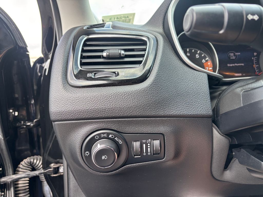 Used Car 2021 Jeep Compass  Altitude For Sale Under $25,000 In Austin, Texas