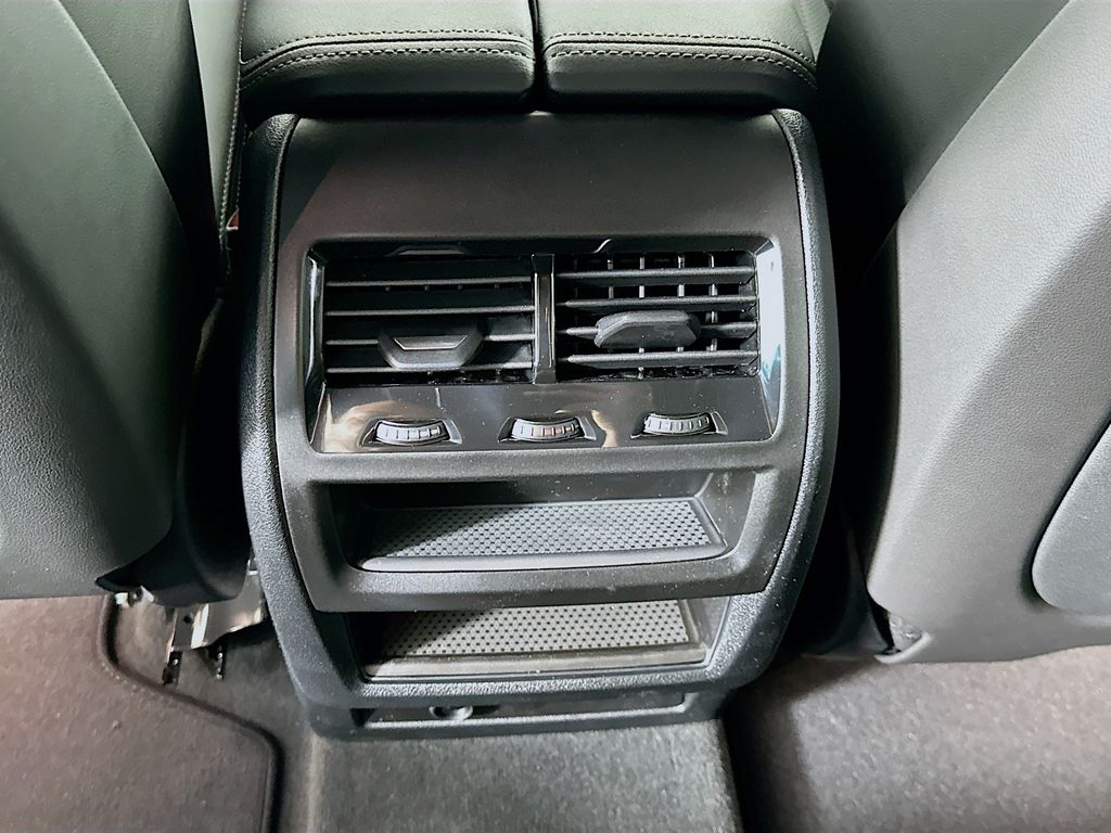 Thumbnail: 2026 BMW X5 - 18