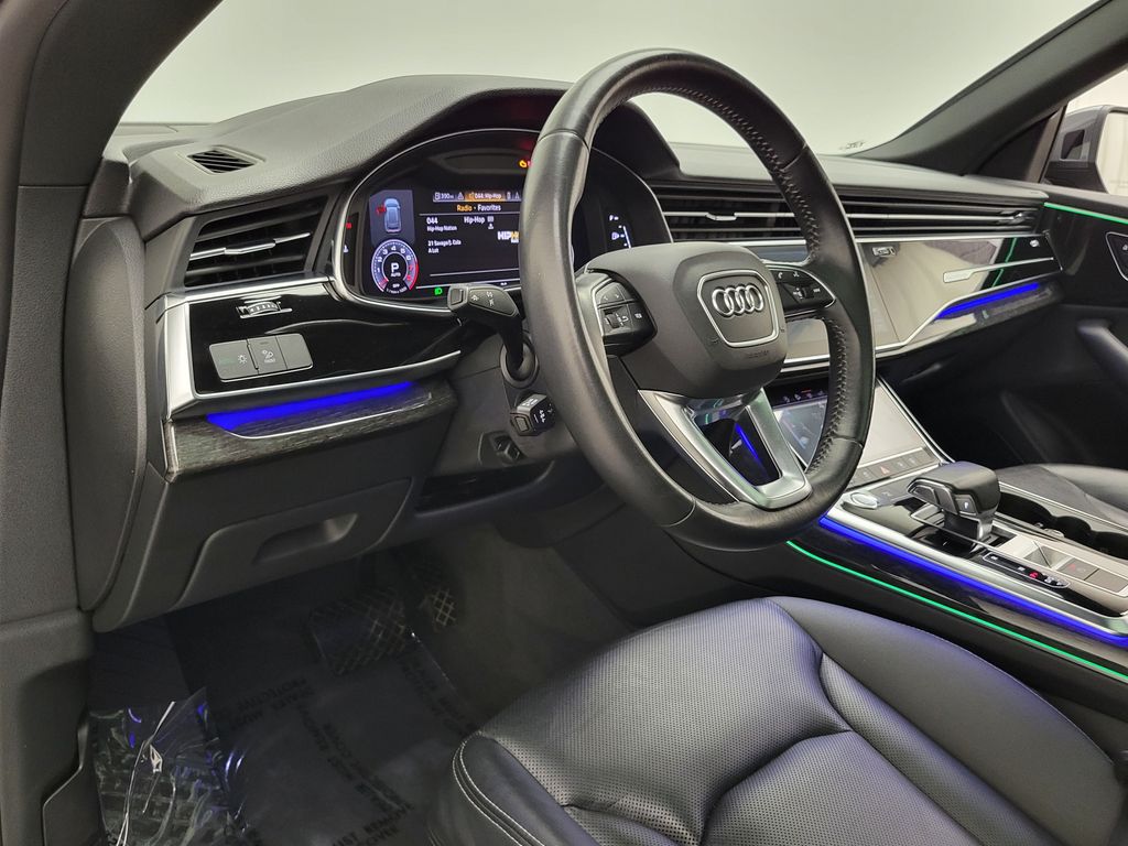 Thumbnail: 2019 Audi Q8 - 27
