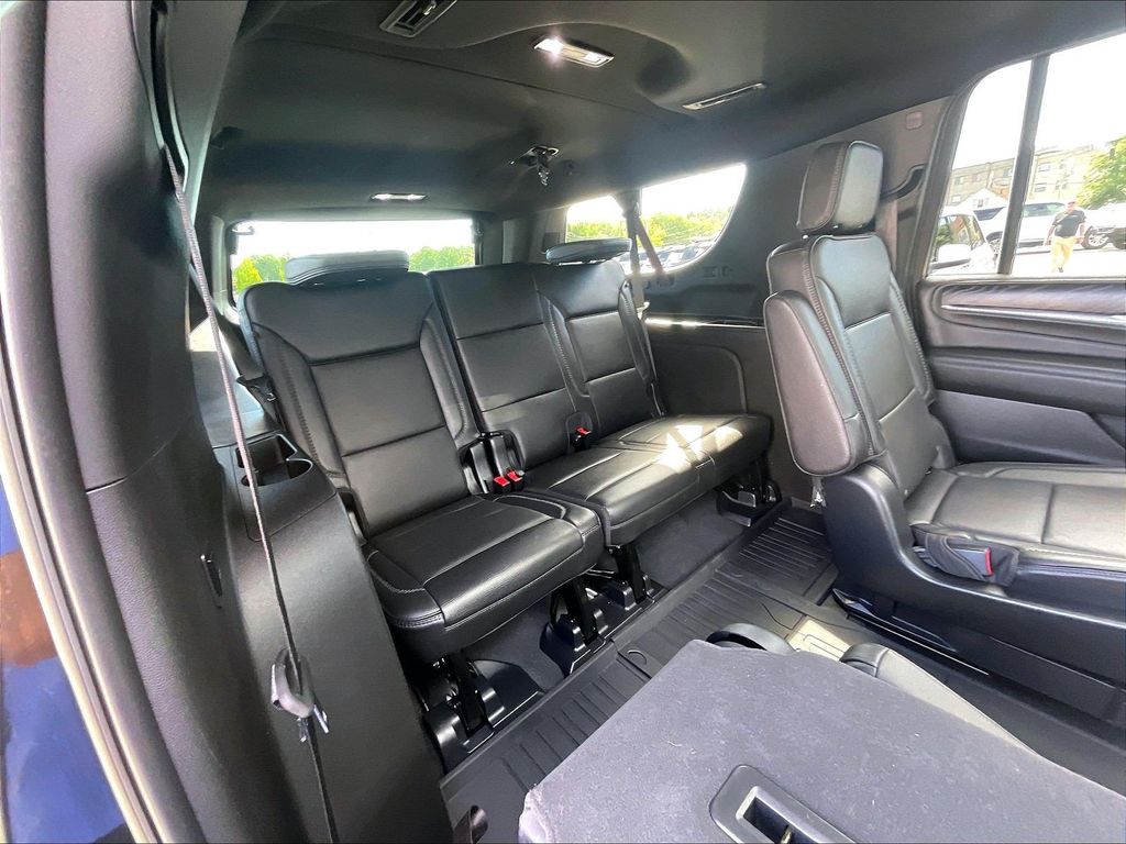 2023 GMC Yukon XL — photo 17
