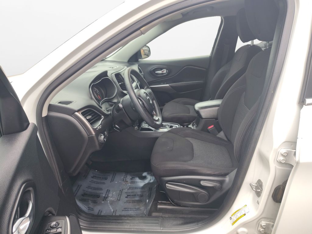 Used Car 2019 Jeep Cherokee  Latitude For Sale Under $15,000 In Austin, Texas