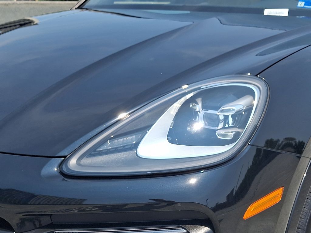 Thumbnail: 2023 Porsche Cayenne - 13