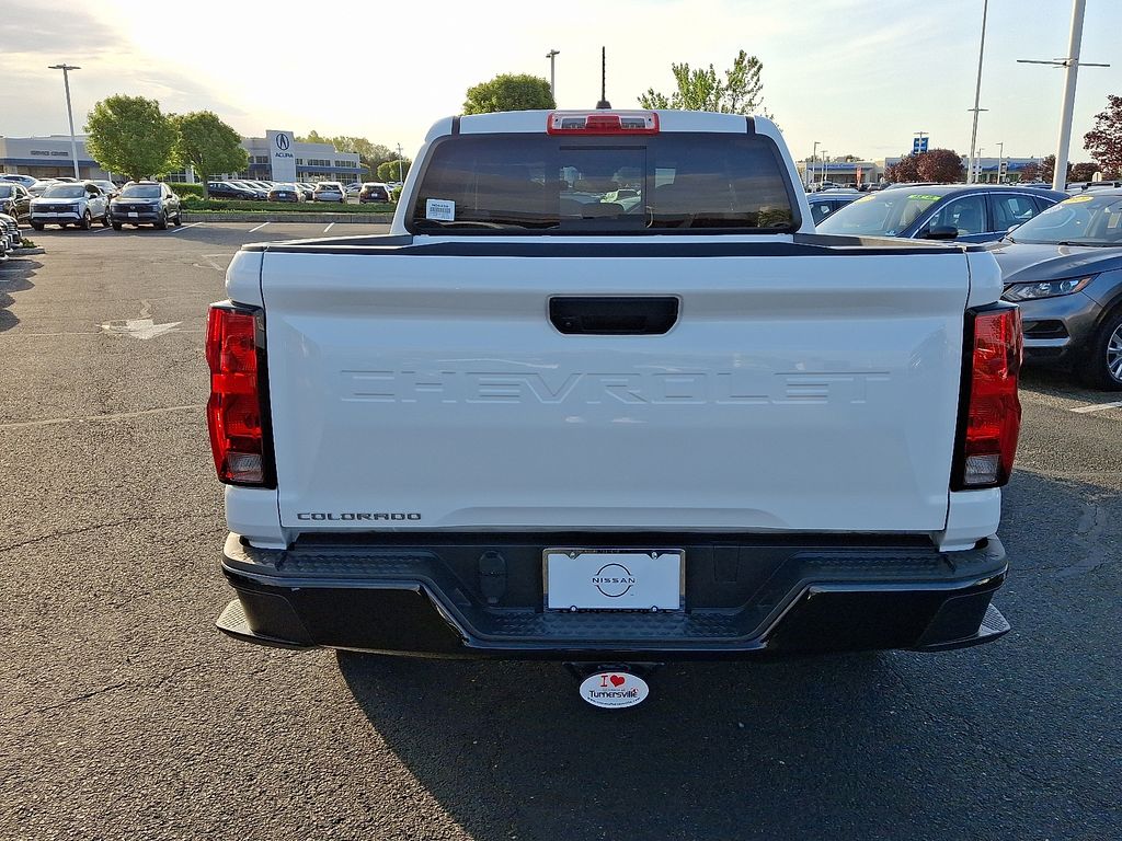 Thumbnail: 2024 Chevrolet Colorado - 5