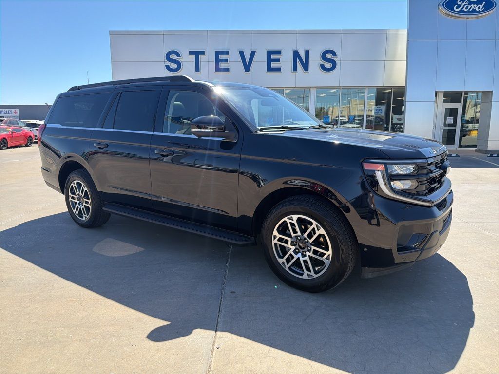 2025 Ford Expedition MAX Active 4WD