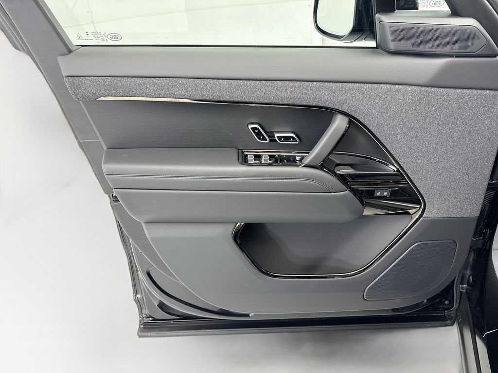 Thumbnail: 2026 Land Rover Range Rover Sport - 23