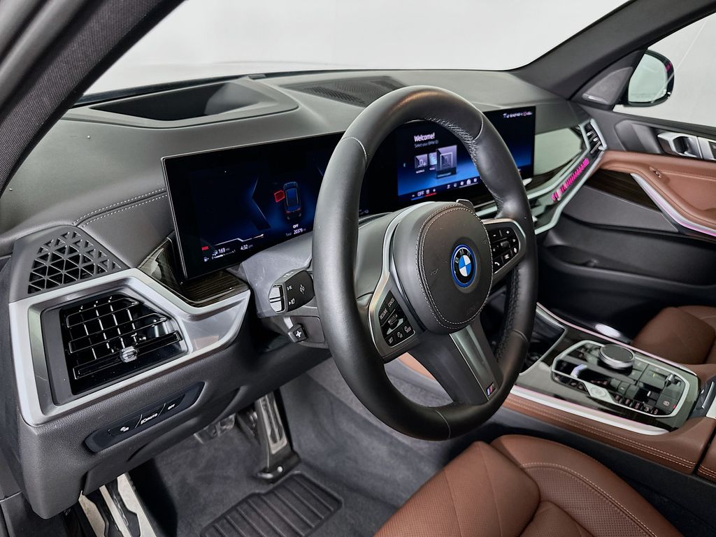 Thumbnail: 2024 BMW X5 - 9