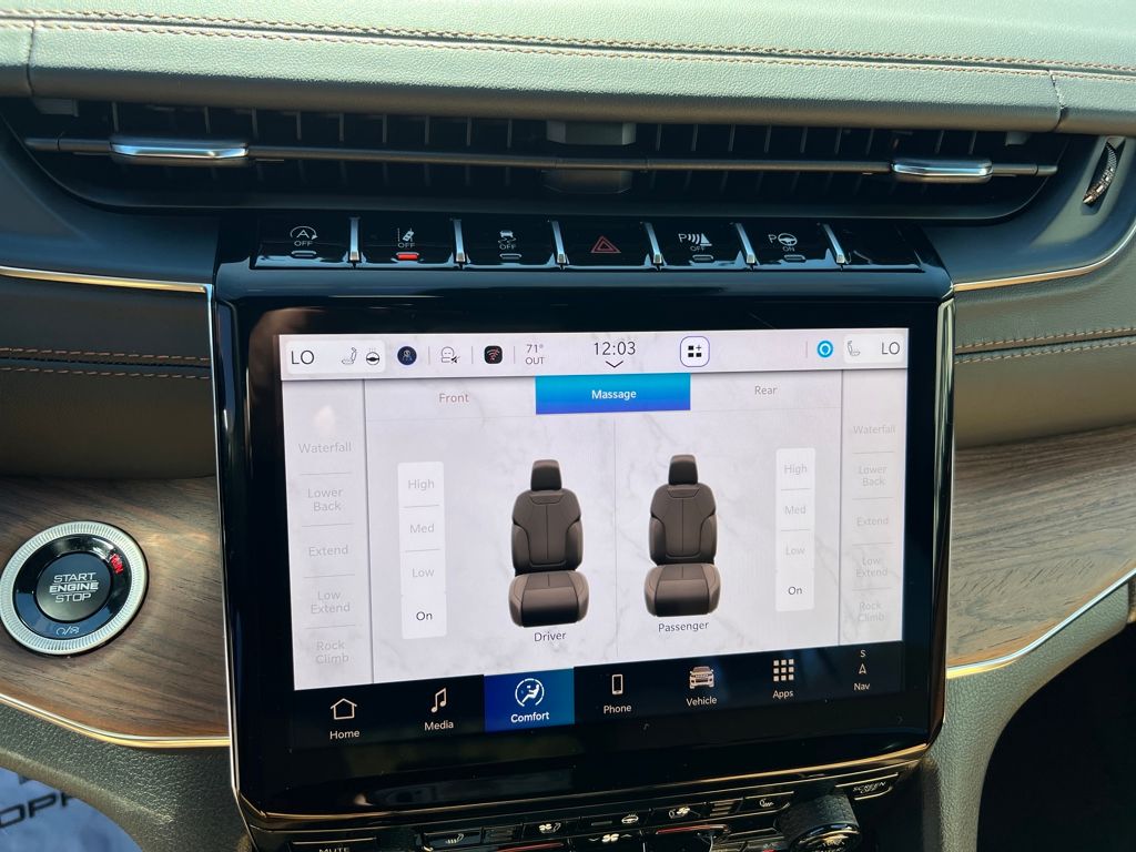 new 2025 Jeep Grand Cherokee car, priced at $57,990