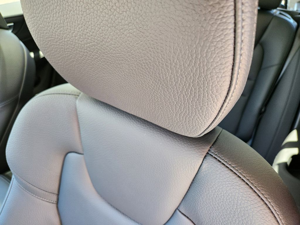 2026 Volvo V60 Cross Country Plus - Photo 6