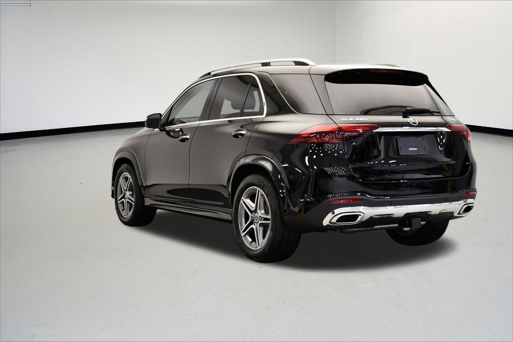 Thumbnail: 2026 Mercedes-Benz GLE - 3