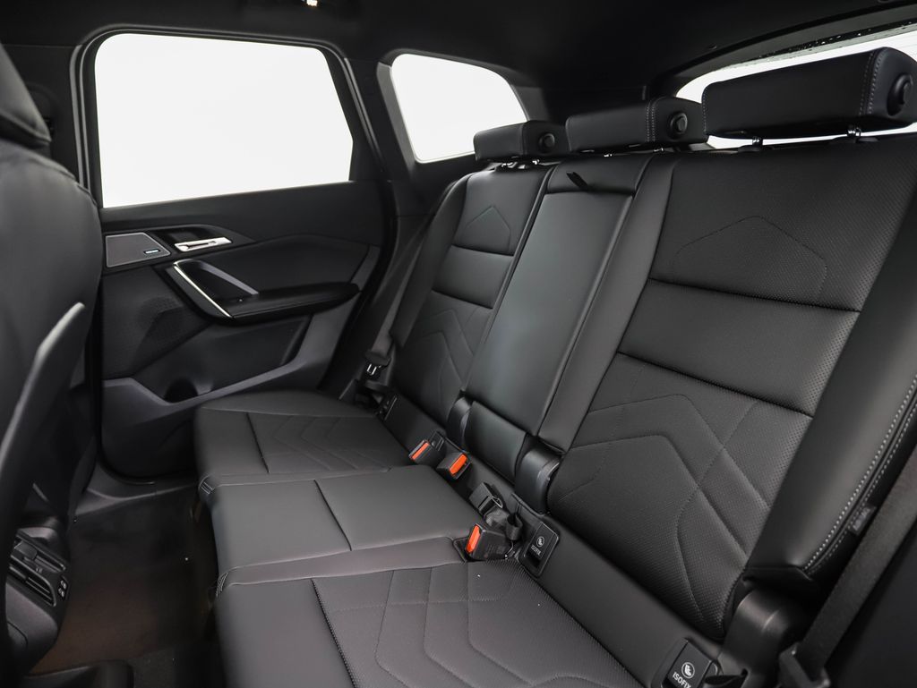 Thumbnail: 2026 BMW X1 - 22