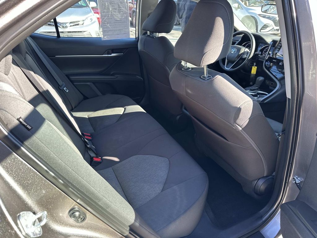 Thumbnail: 2024 Toyota Camry - 24