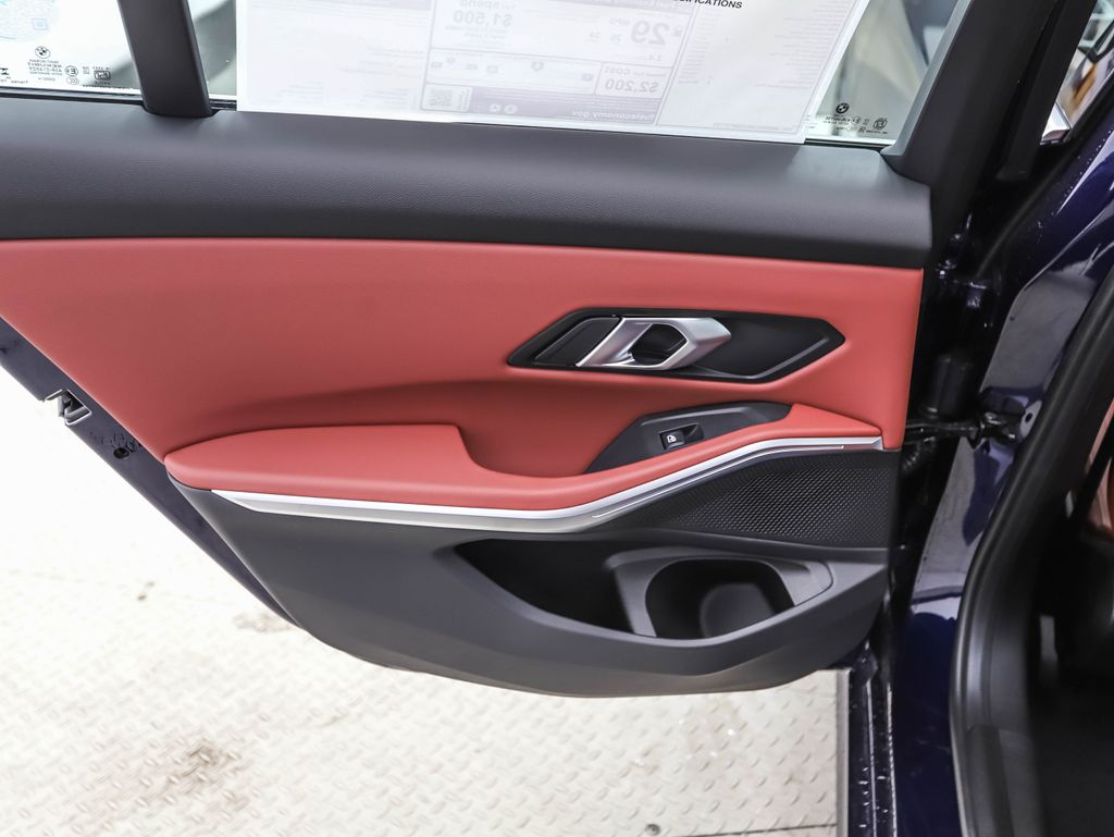 Thumbnail: 2025 BMW 3 Series - 18