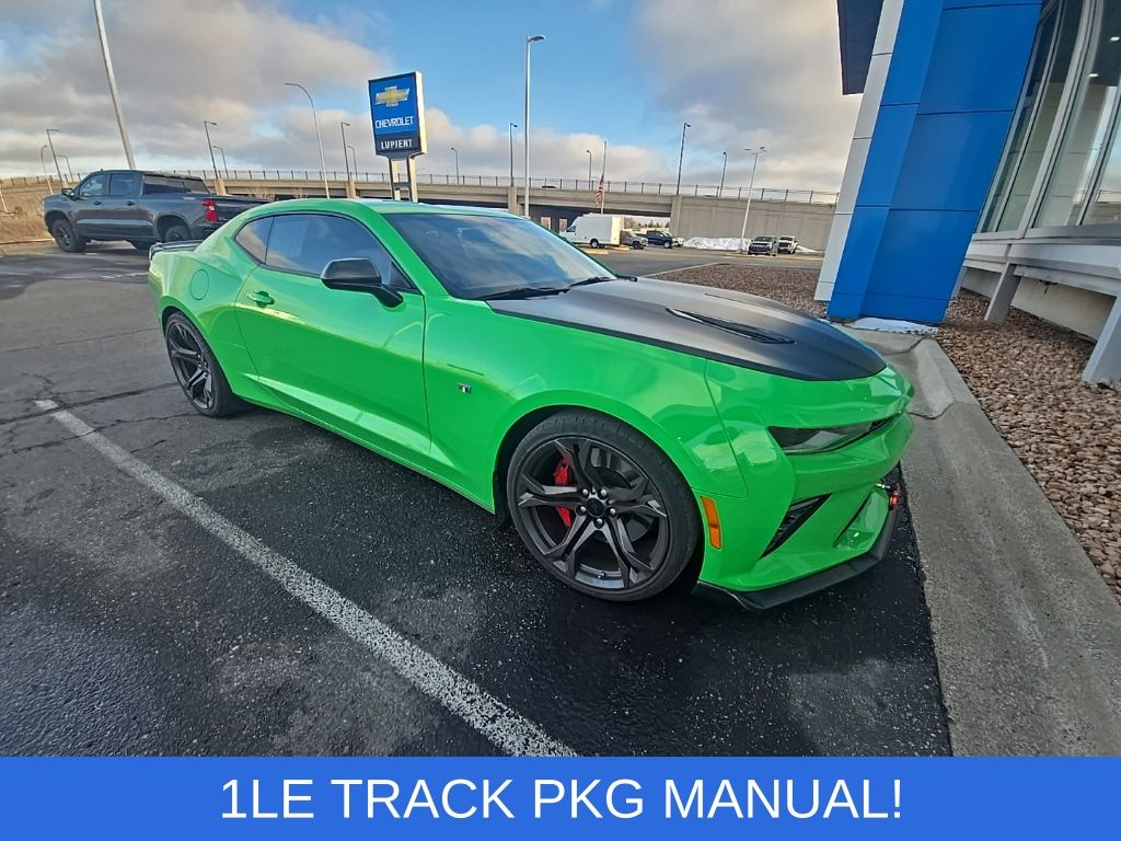 2017 Chevrolet Camaro 1SS Coupe RWD