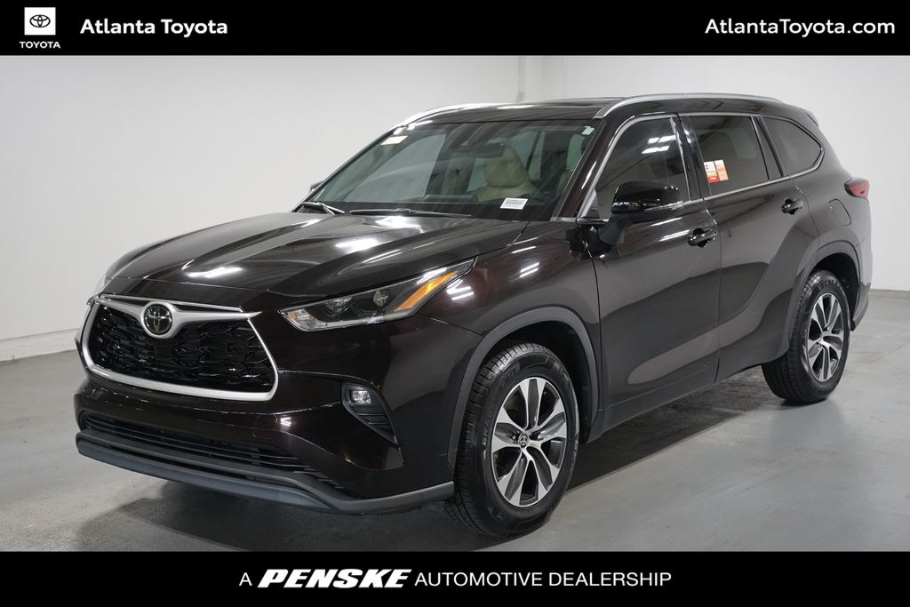 Opulent Amber 2021 Toyota Highlander SUV / Crossover Front-Wheel Drive 8-Speed Automatic