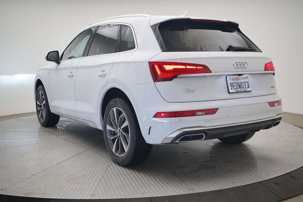 Thumbnail: 2023 Audi Q5 - 3
