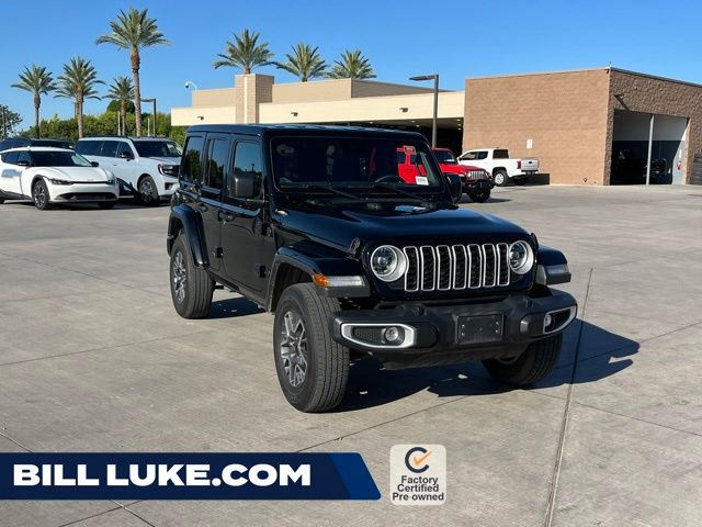 Black Clearcoat 2025 Jeep Wrangler Sahara 4-Door 4WD SUV / Crossover Four-Wheel Drive 8-Speed Automatic