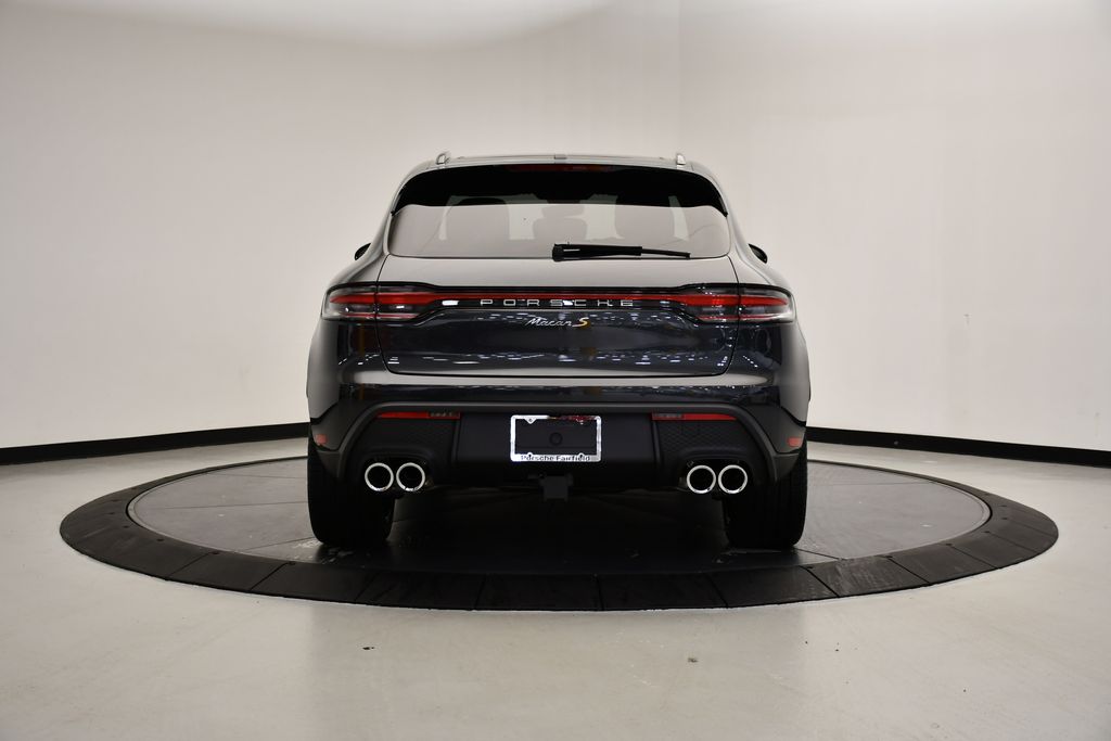 Thumbnail: 2026 Porsche Macan - 6