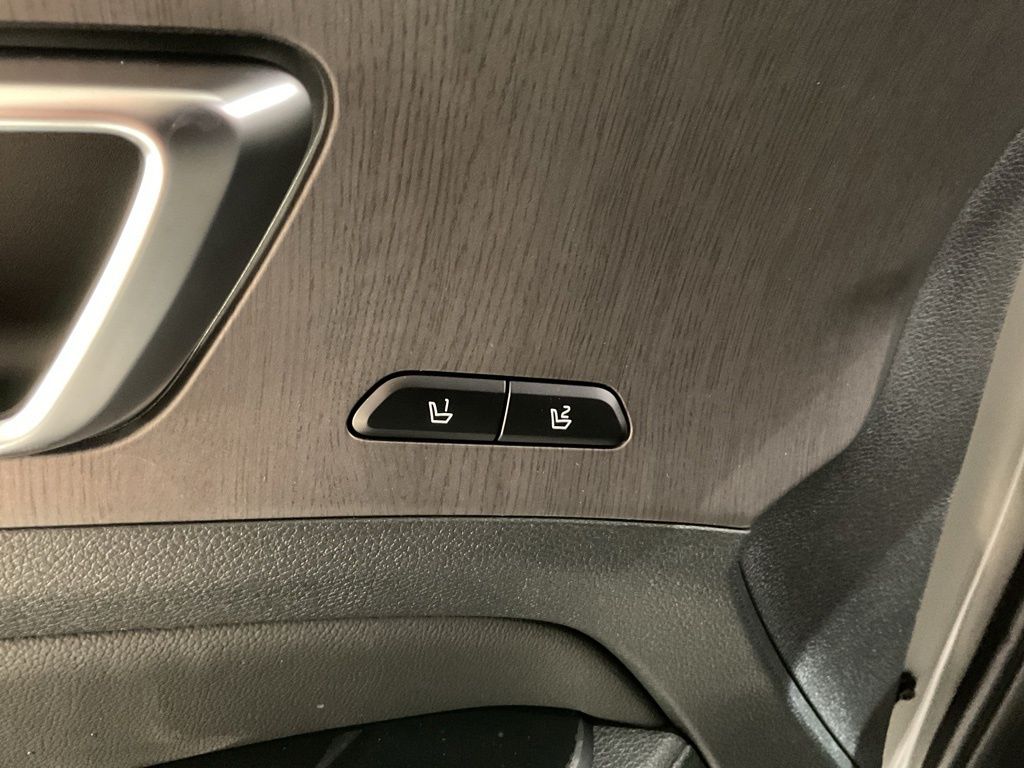 New 2026 Gray Kia X-Pro Prestige image 11