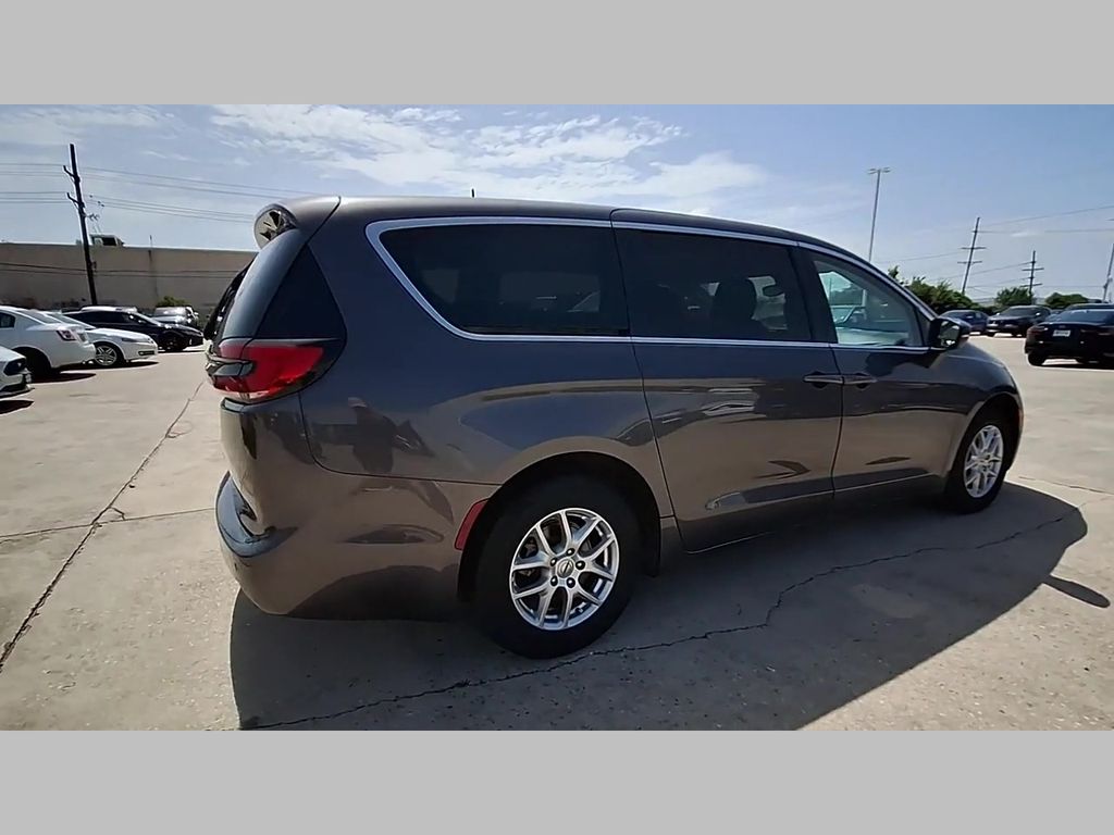 Certified Used 2023 Gray Chrysler Touring L image 41