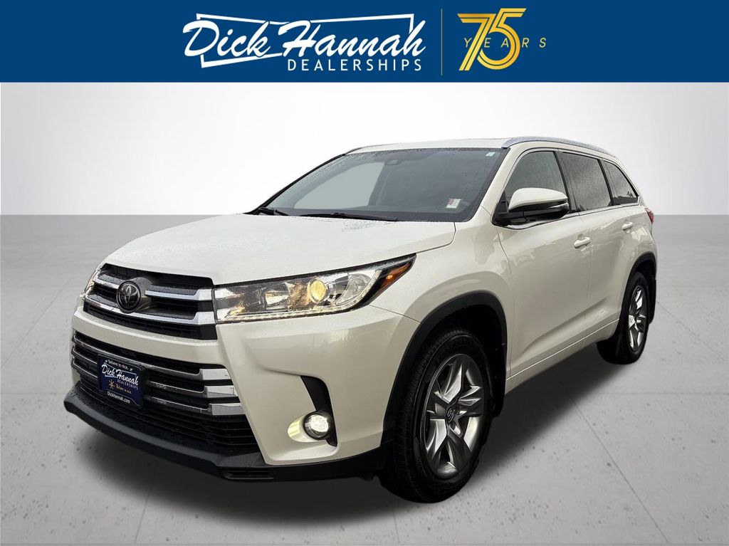 Dick Hannah Dealerships - 2019 Toyota Highlander  For Sale in Vancouver, WA