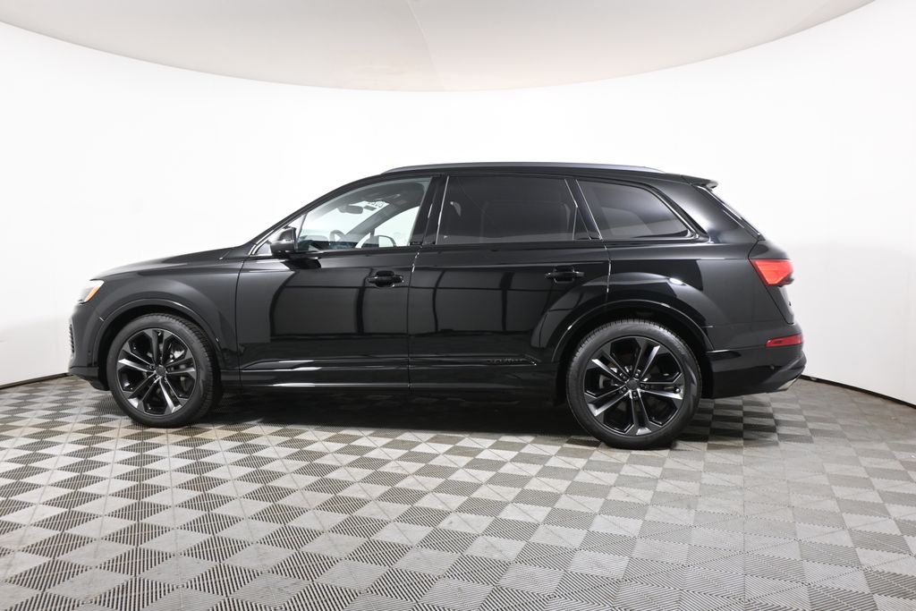 Thumbnail: 2026 Audi Q7 - 2