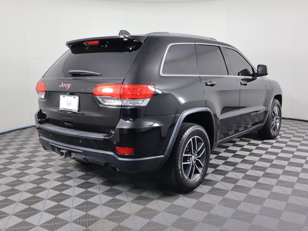 Thumbnail: 2018 Jeep Grand Cherokee - 5