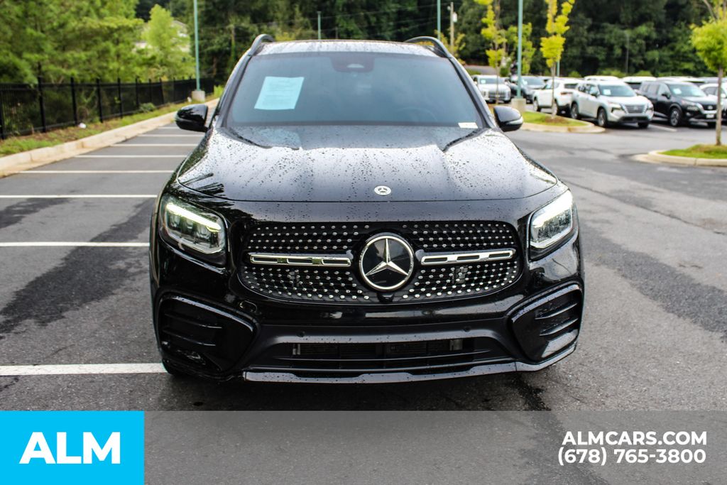 Used 2025 Black Mercedes-Benz GLB 250 image 9