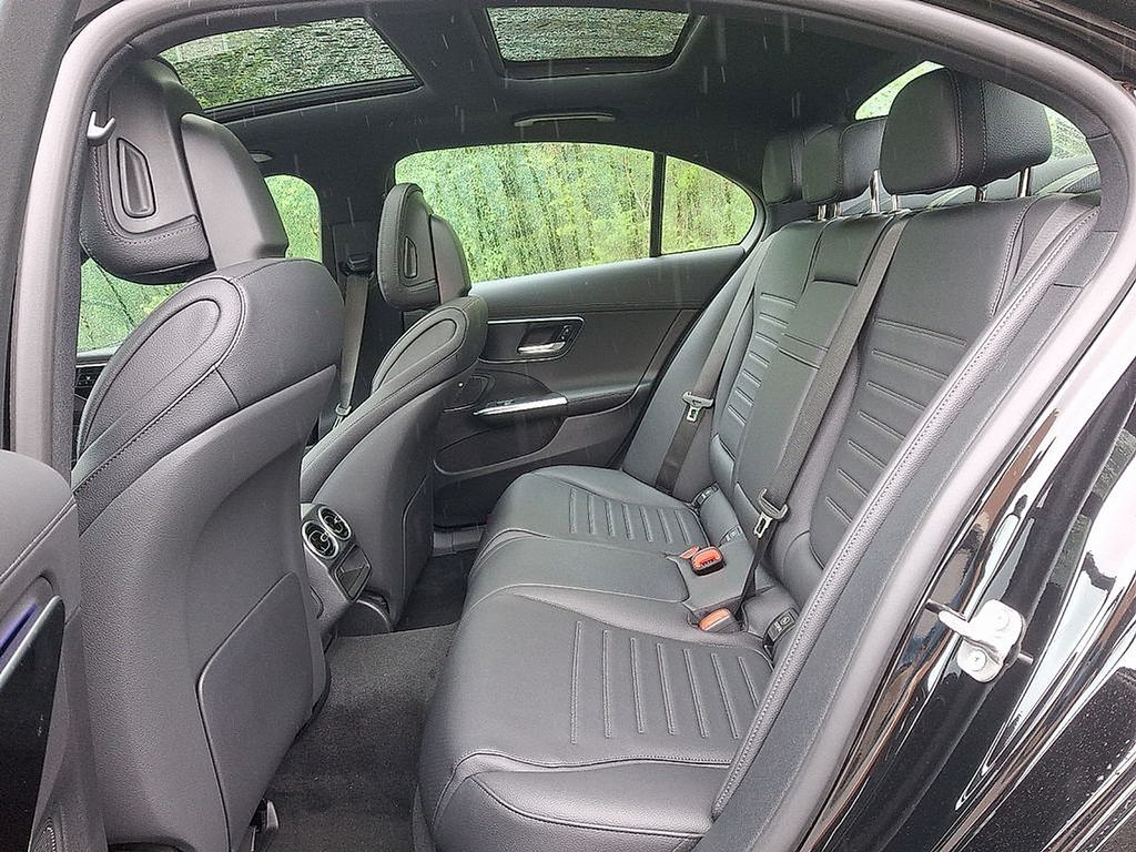 Thumbnail: 2025 Mercedes-Benz C-Class - 7