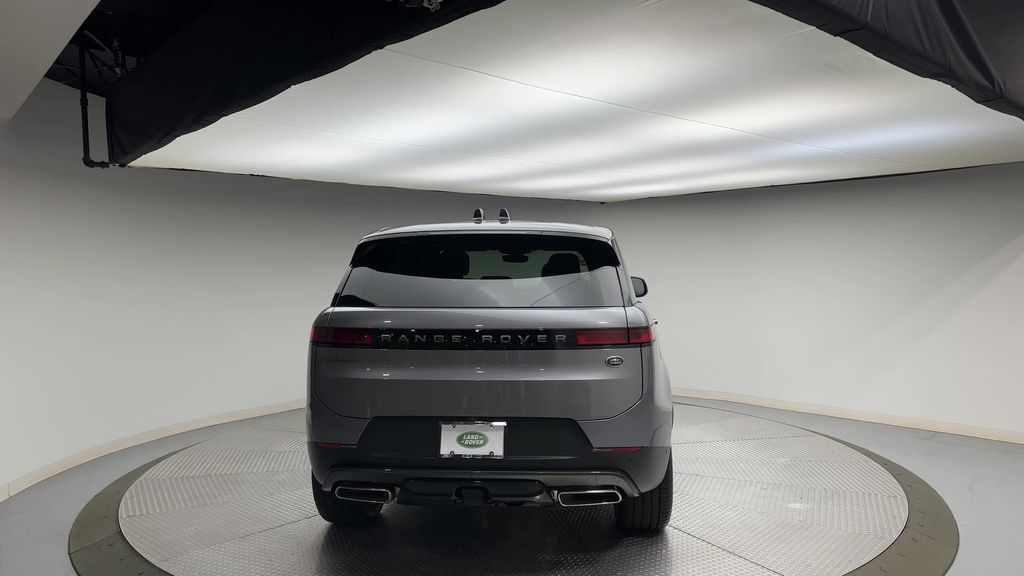 Thumbnail: 2023 Land Rover Range Rover Sport - 7