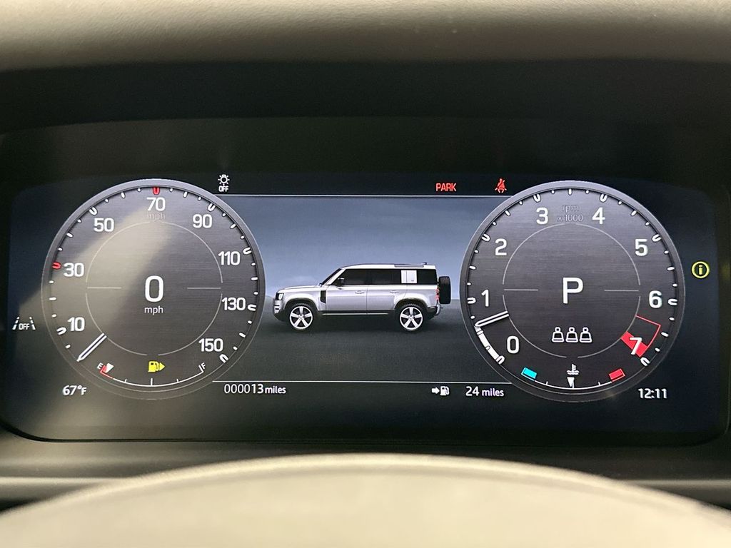 2025 Land Rover Defender 110 15