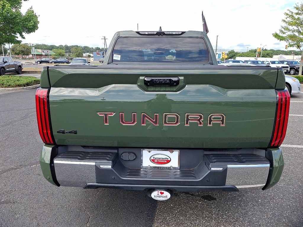 Thumbnail: 2022 Toyota Tundra - 5