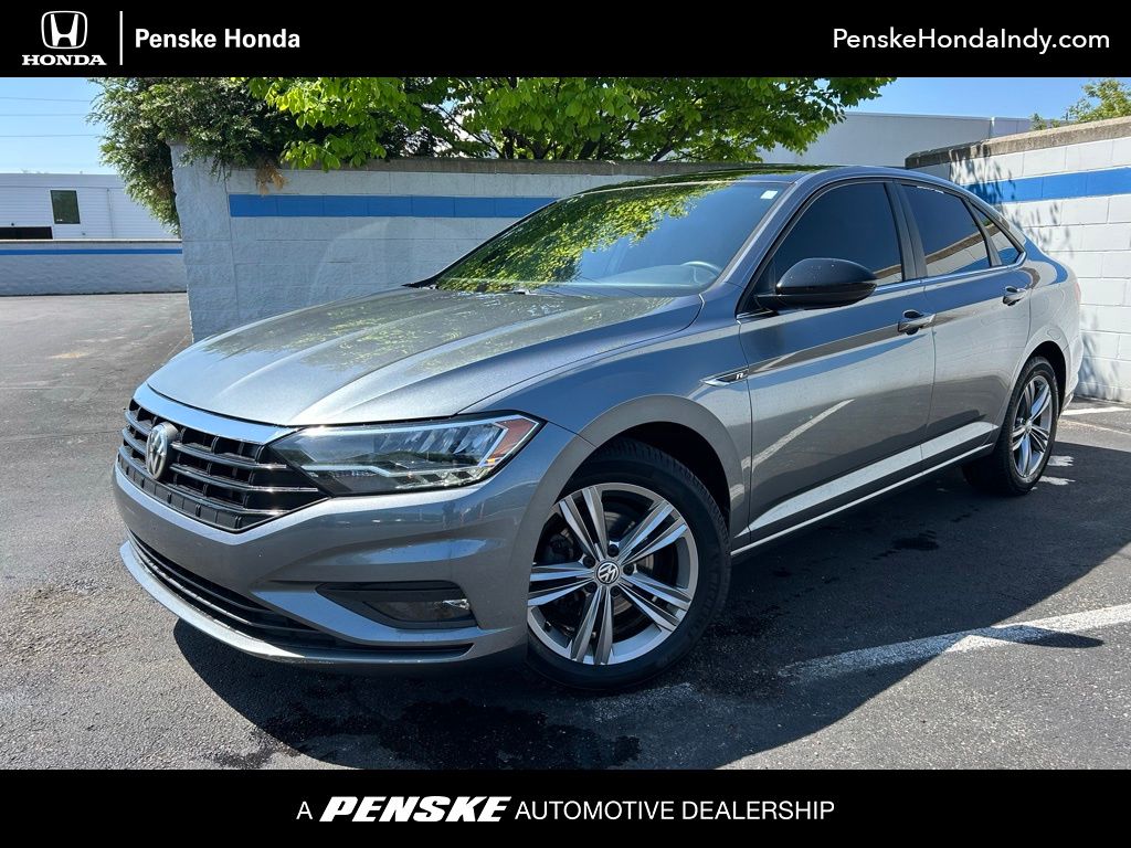 2019 Volkswagen Jetta R-Line -
                Indianapolis, IN