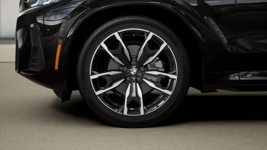 Thumbnail: 2025 BMW X4 - 7