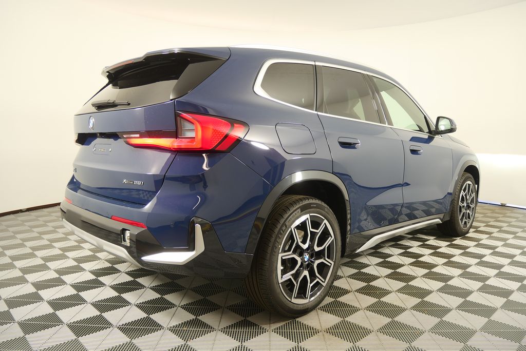 Thumbnail: 2026 BMW X1 - 3