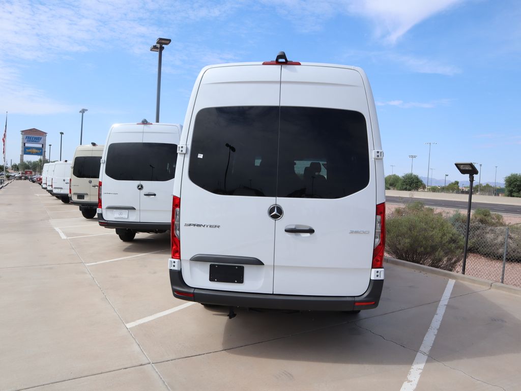 Thumbnail: 2025 Mercedes-Benz Sprinter - 6