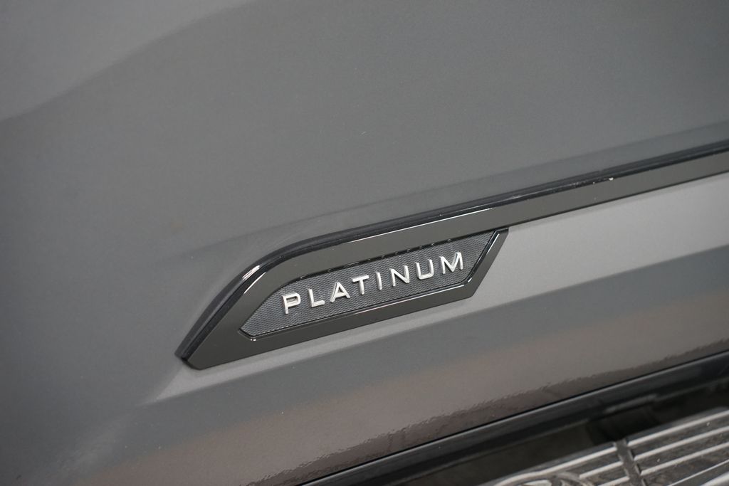 Thumbnail: 2024 Toyota Tundra - 6