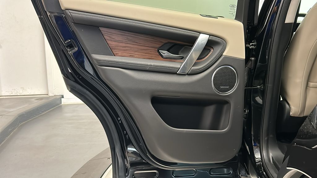 2024 Land Rover Discovery Sport S 22