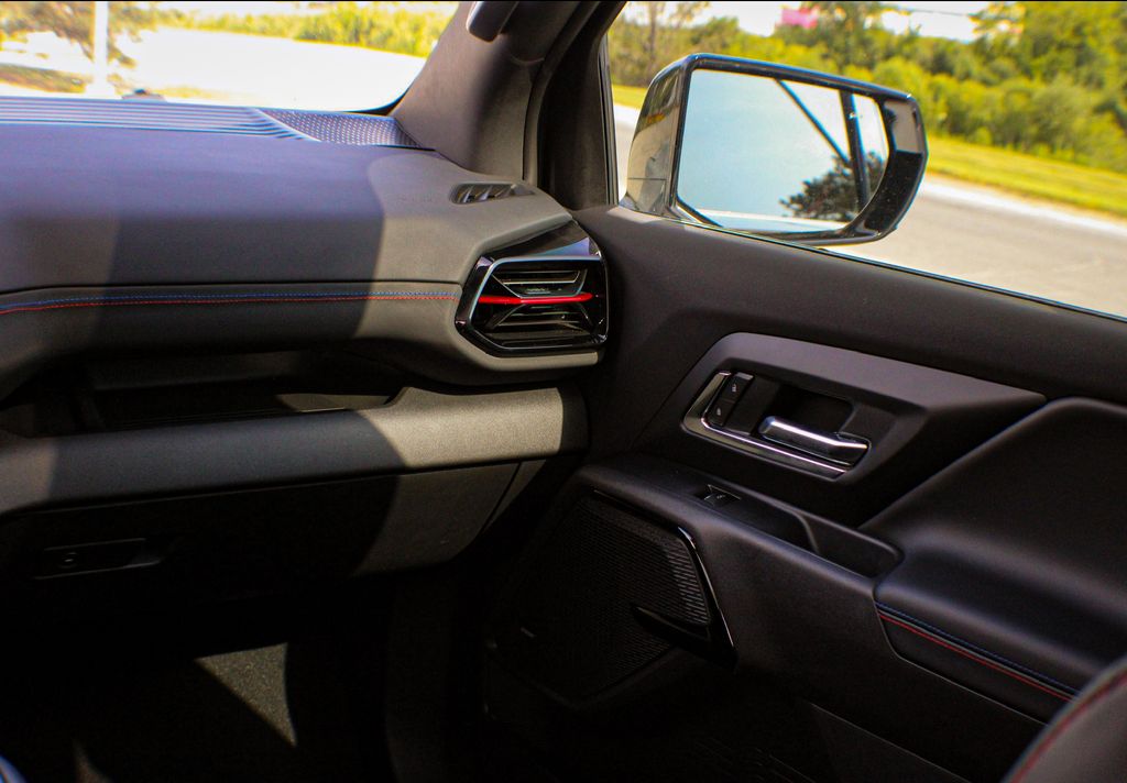 Interior 11