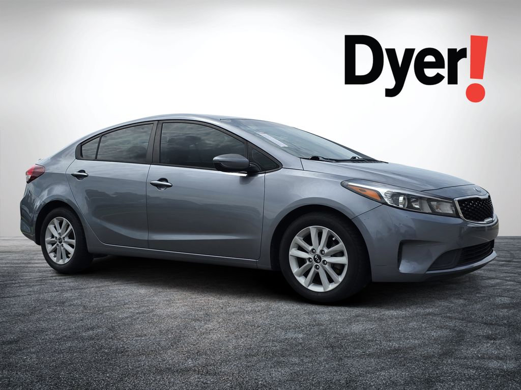Phantom Gray 2017 Kia Forte Sedan Front-Wheel Drive 6-Speed Automatic