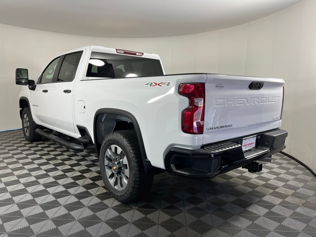 Thumbnail: 2026 Chevrolet Silverado 2500 - 3